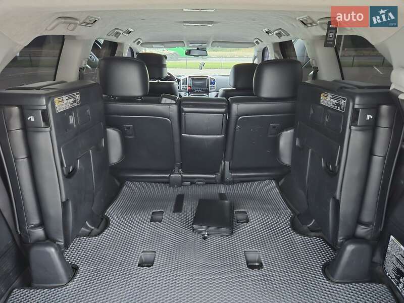 Toyota Land Cruiser 2012