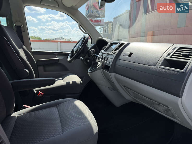 Volkswagen Transporter 2012