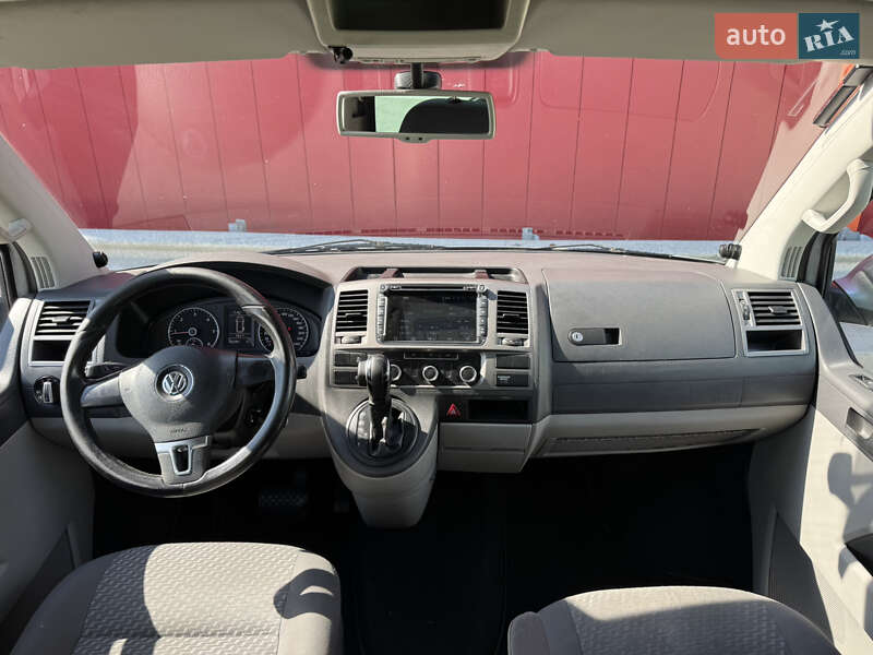 Volkswagen Transporter 2012