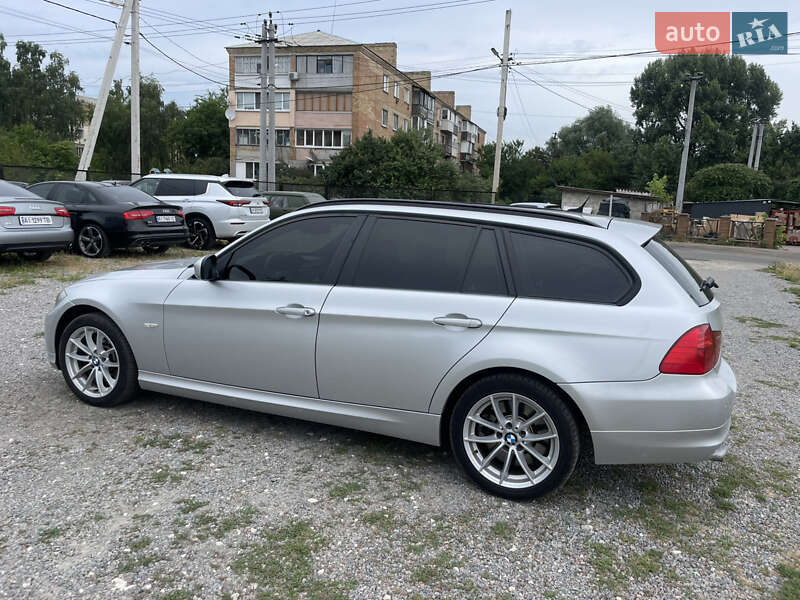 BMW 3 Series 2011