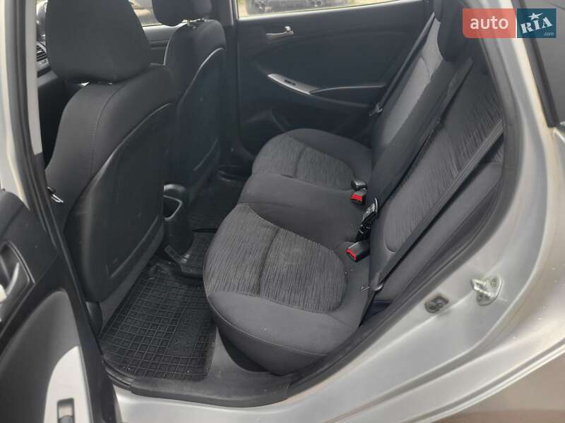 Hyundai Accent 2016