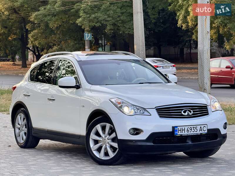 Infiniti-13