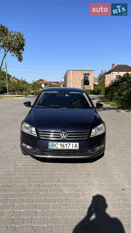 Volkswagen Passat 2011