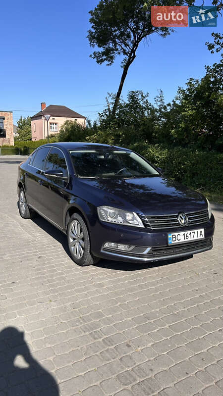 Volkswagen Passat 2011