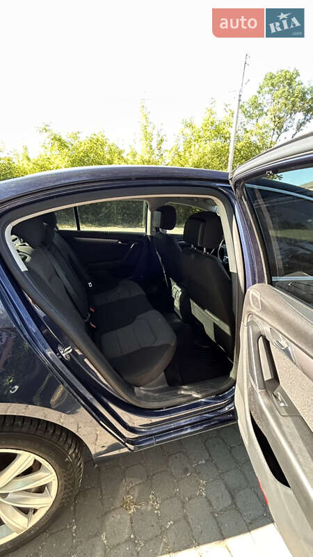 Volkswagen Passat 2011