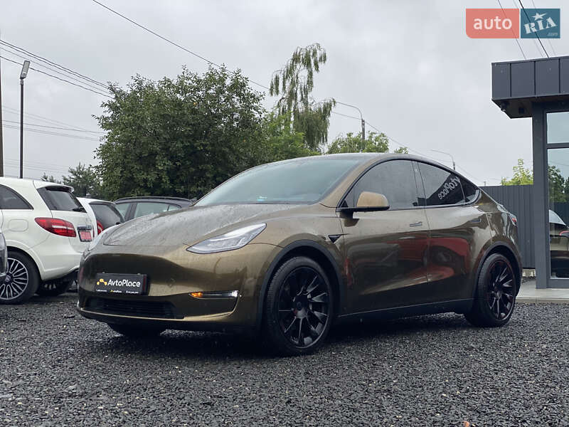 Tesla Model Y 2021