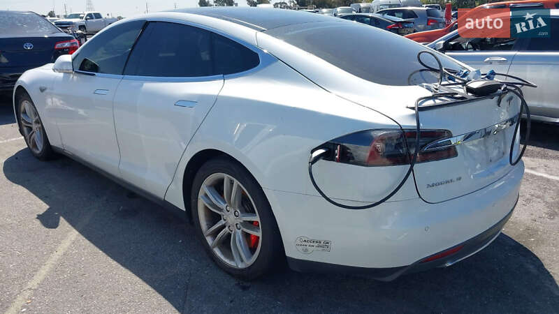 Tesla-3