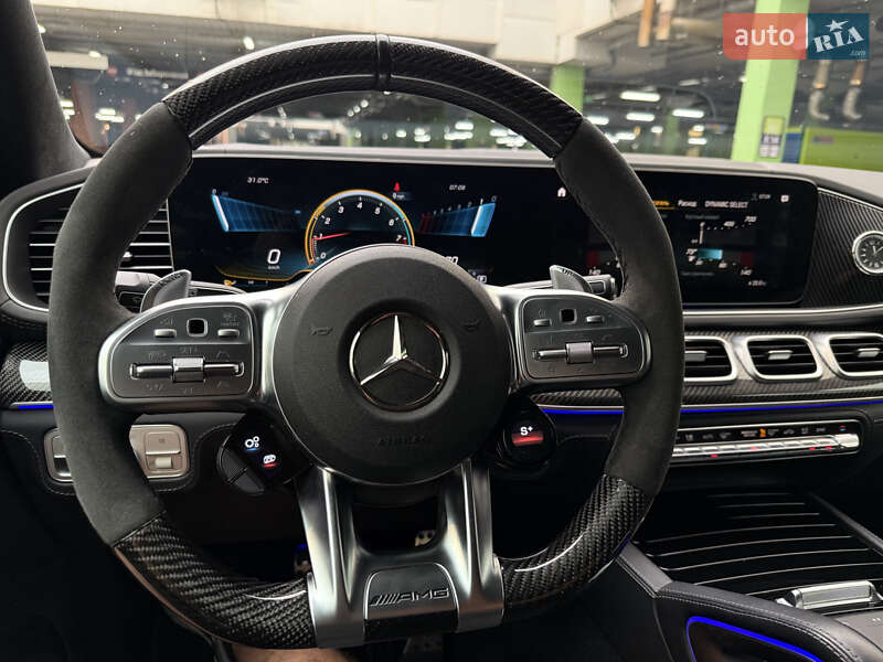 Mercedes-Benz-19