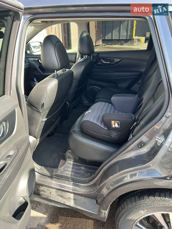 Nissan Rogue 2017