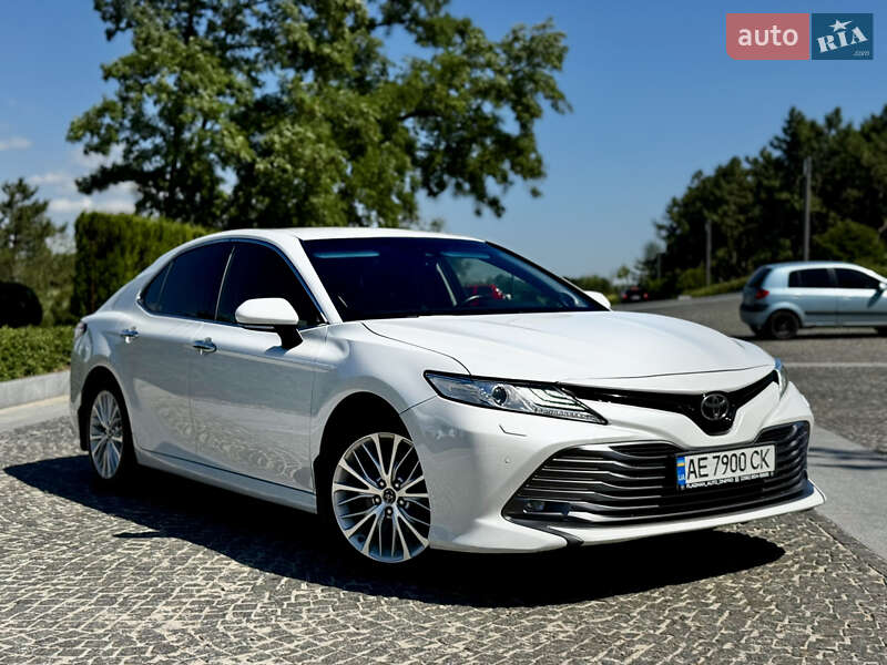 Toyota Camry 2017