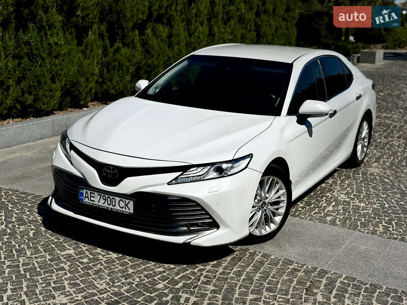 Toyota Camry 2017