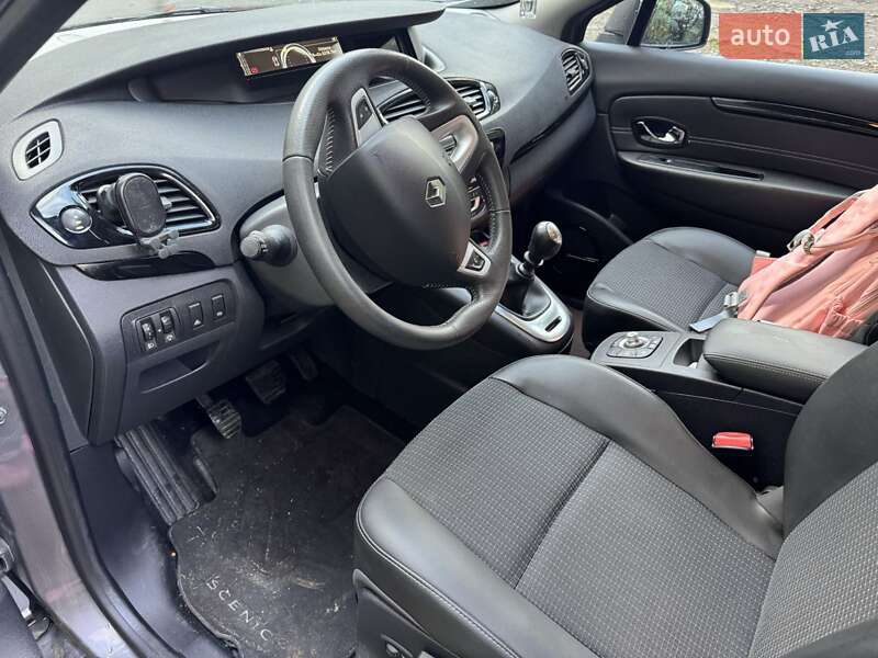 Renault Scenic 2012