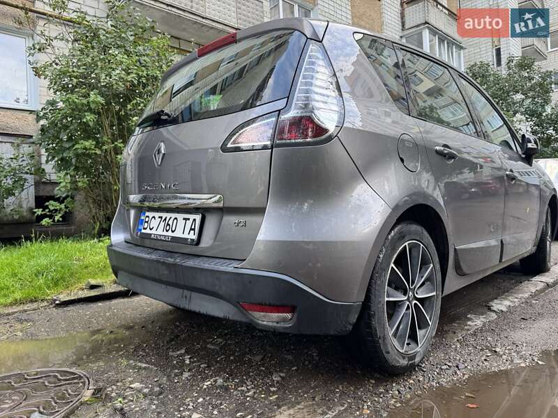 Renault Scenic 2012