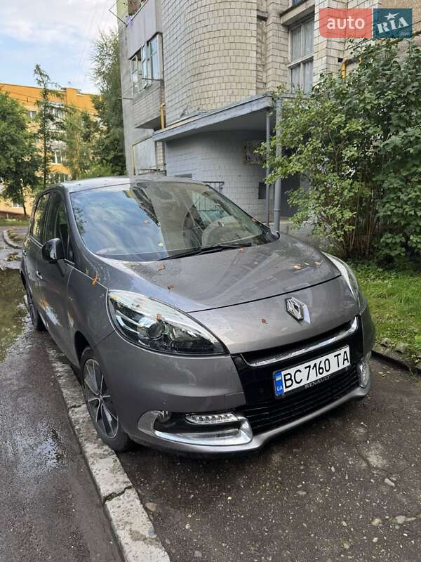 Renault Scenic 2012