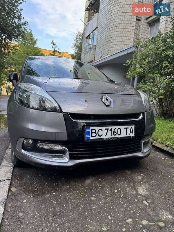 Renault Scenic 2012