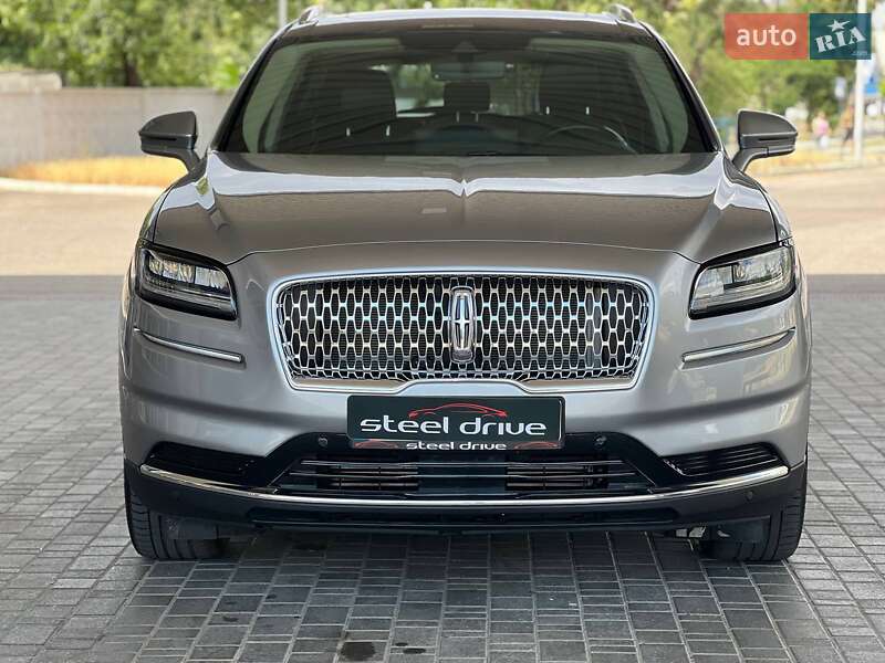 Lincoln Nautilus 2021