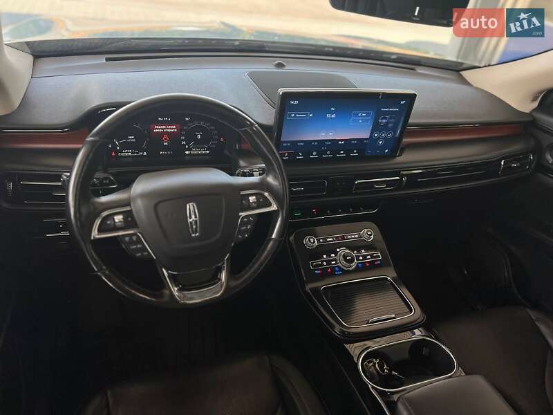 Lincoln Nautilus 2021