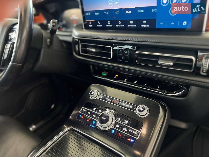 Lincoln Nautilus 2021