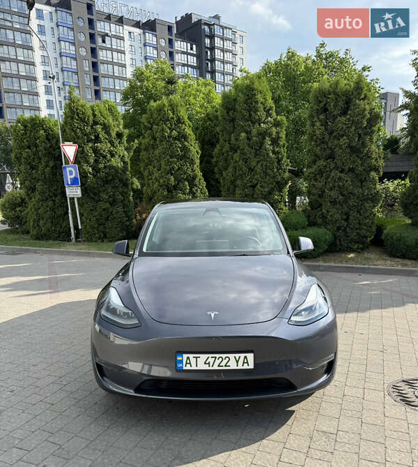 Tesla-0