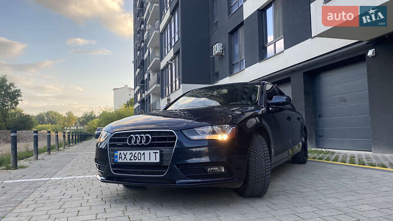 Audi-8