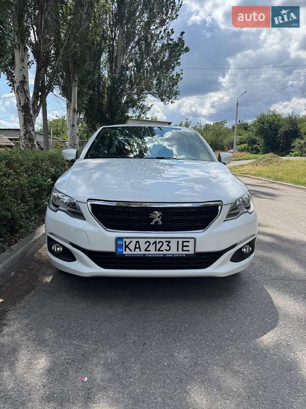 Peugeot-9