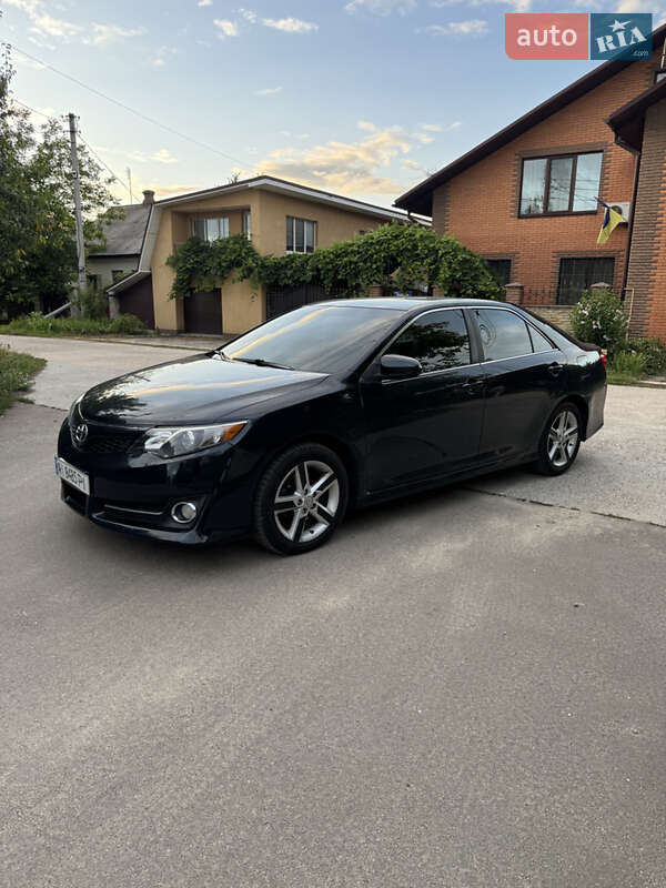 Toyota Camry 2013
