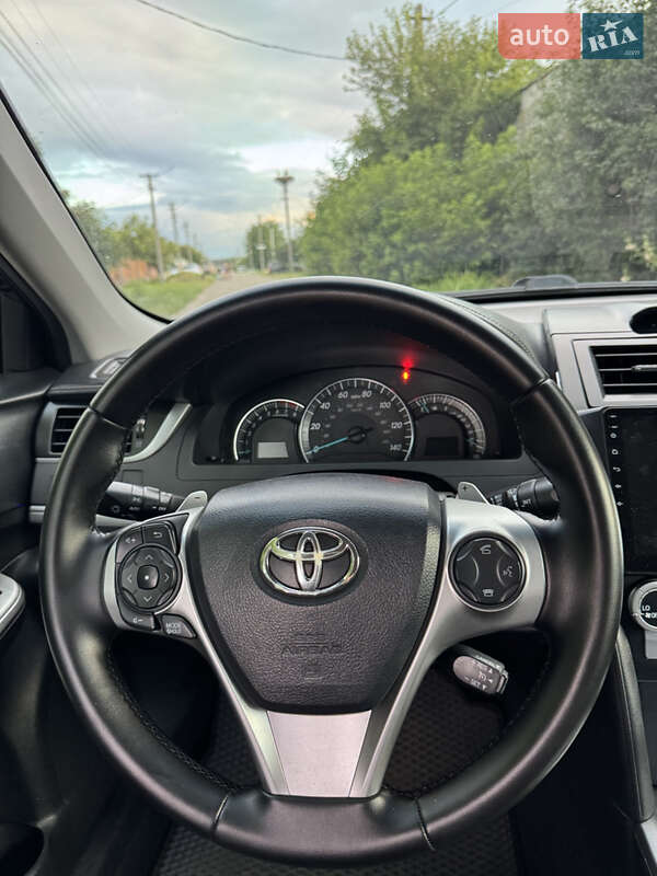 Toyota Camry 2013