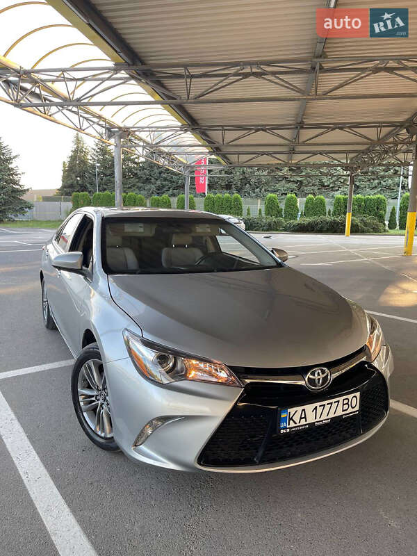 Toyota Camry 2017