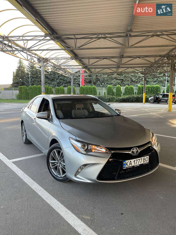 Toyota Camry 2017