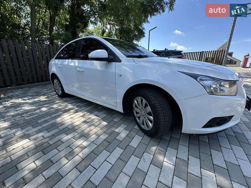 Chevrolet Cruze 2012