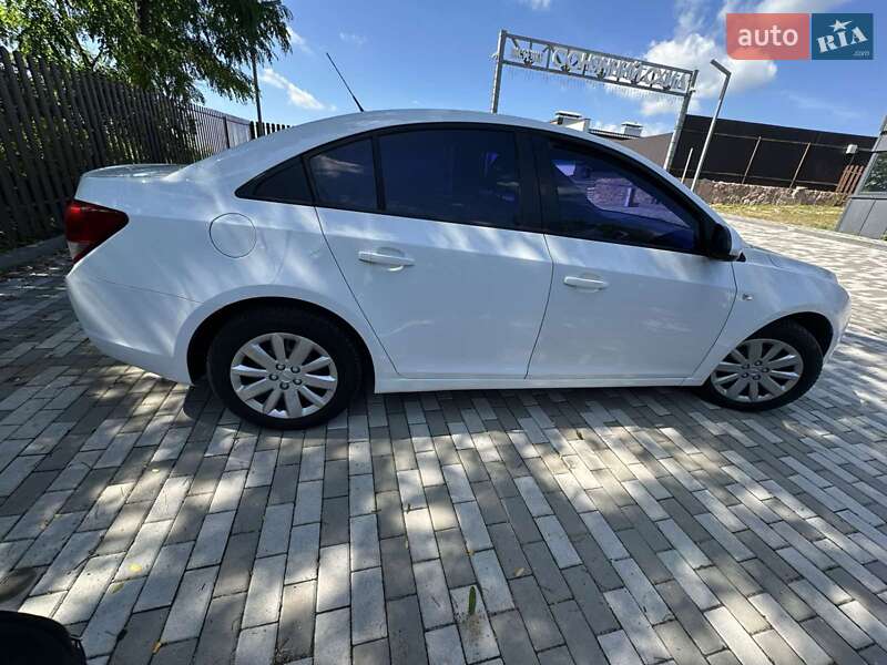 Chevrolet Cruze 2012