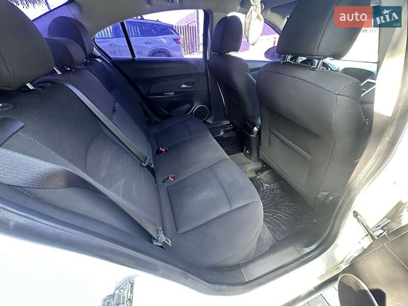 Chevrolet Cruze 2012