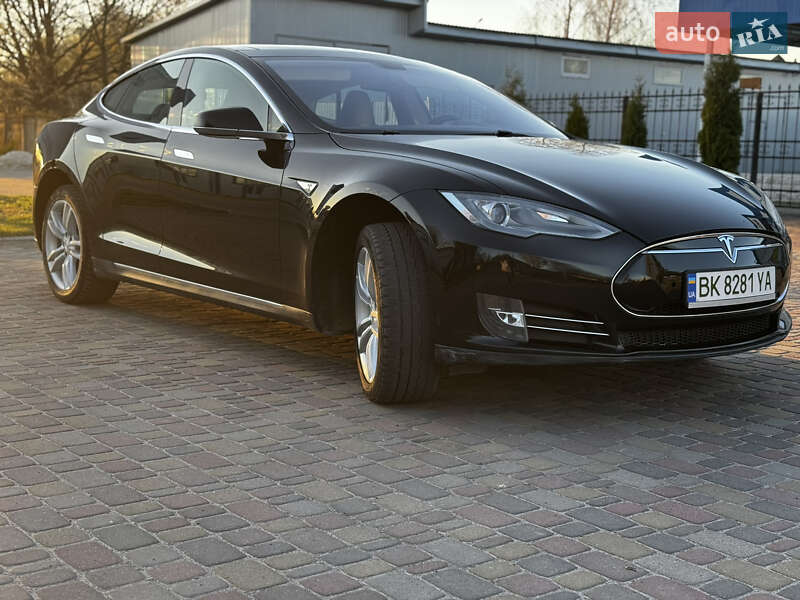 Tesla-3