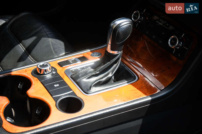 Volkswagen Touareg 2012