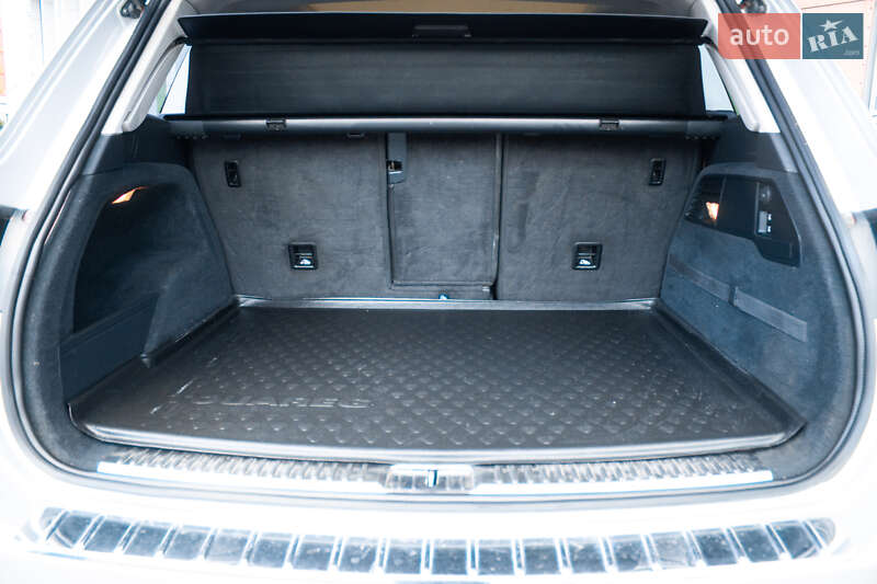 Volkswagen Touareg 2012