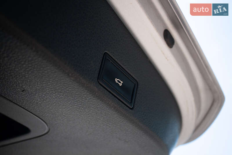 Volkswagen Touareg 2012