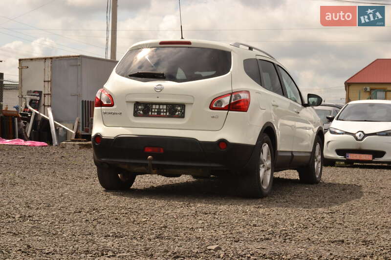 Nissan Qashqai+2 2012