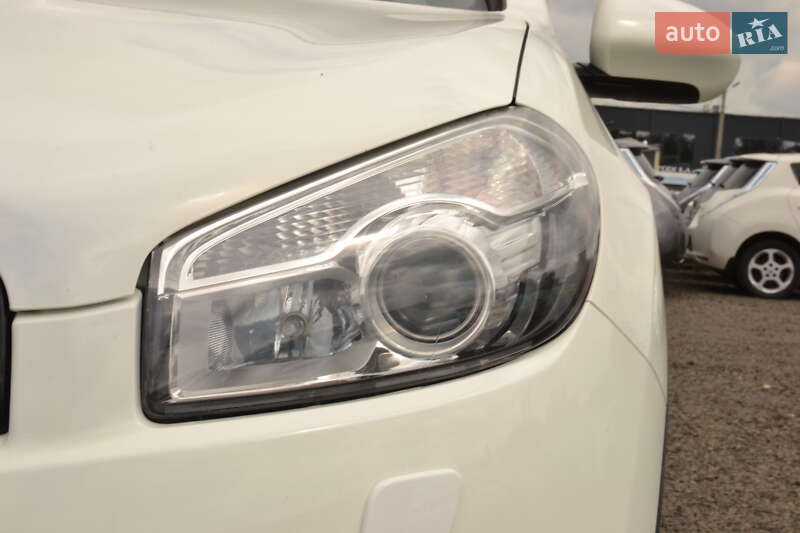 Nissan Qashqai+2 2012