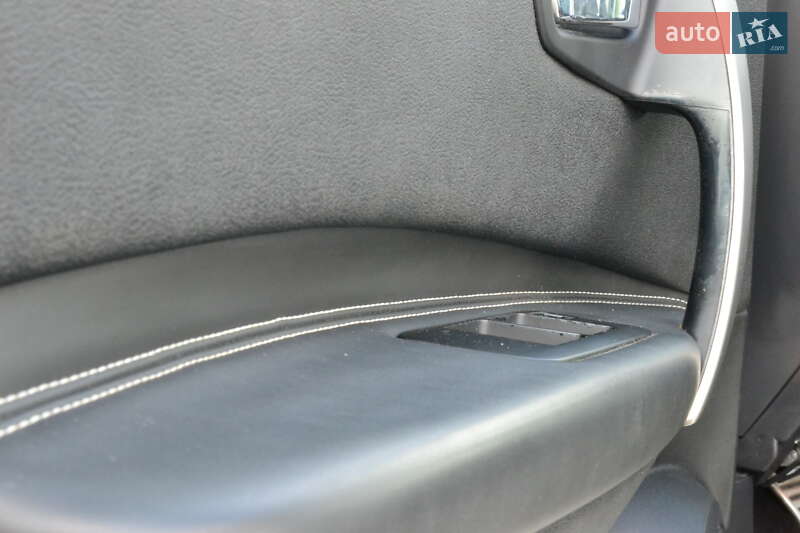 Nissan Qashqai+2 2012