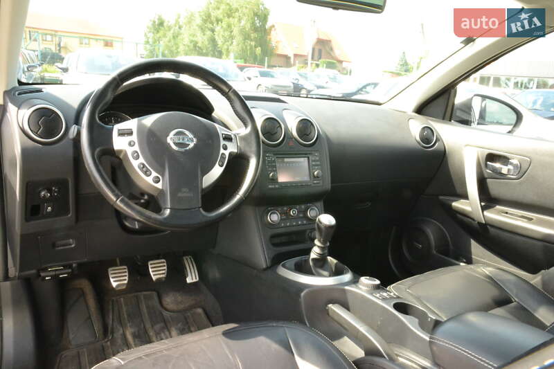 Nissan Qashqai+2 2012