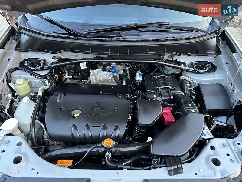 Mitsubishi Outlander 2008