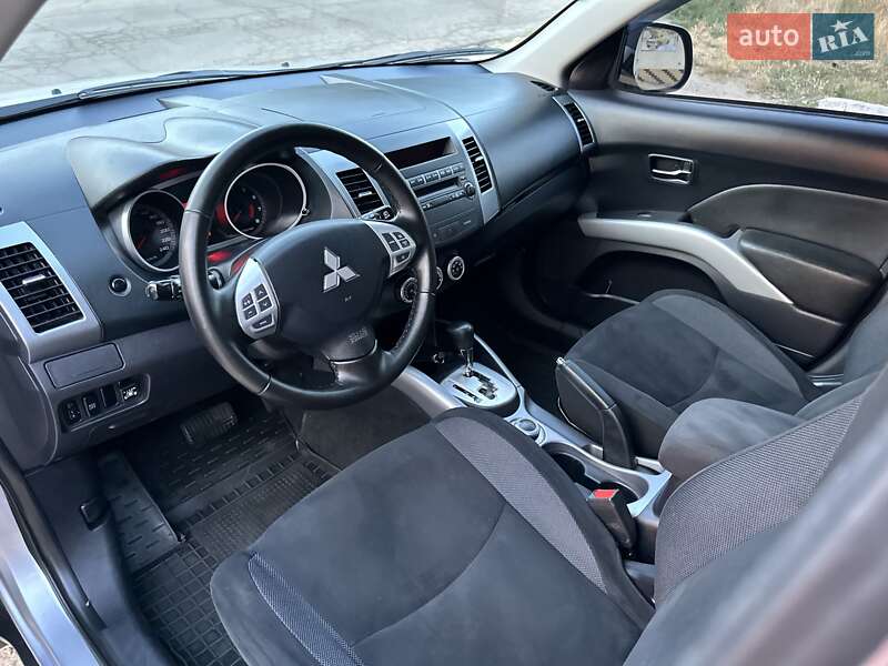 Mitsubishi Outlander 2008