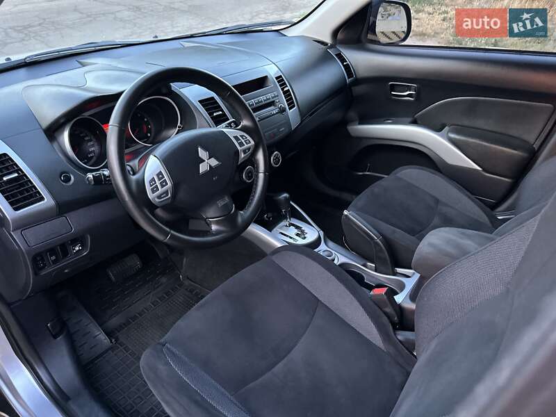 Mitsubishi Outlander 2008