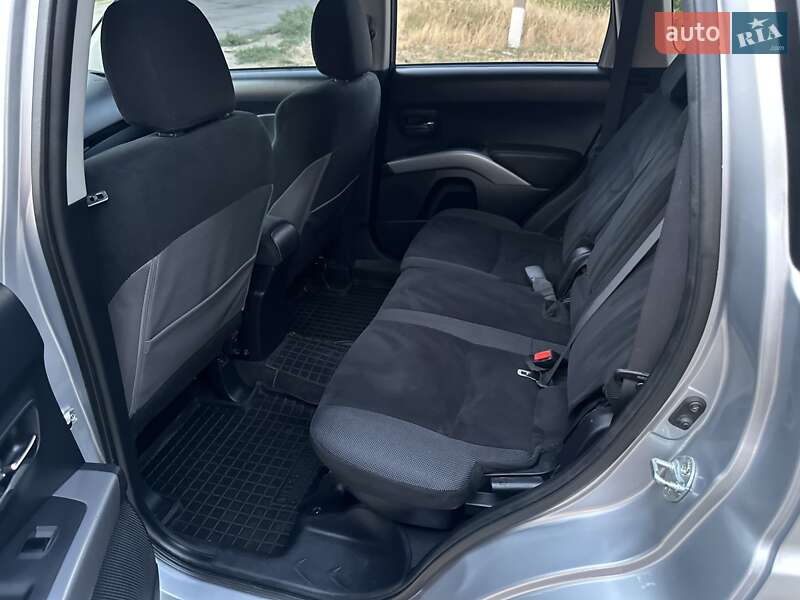 Mitsubishi Outlander 2008