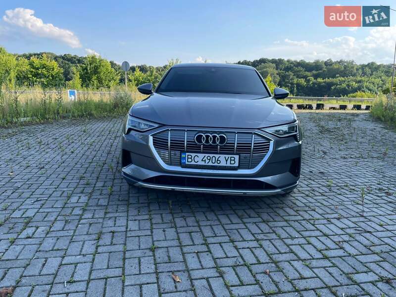 Audi e-tron 2019