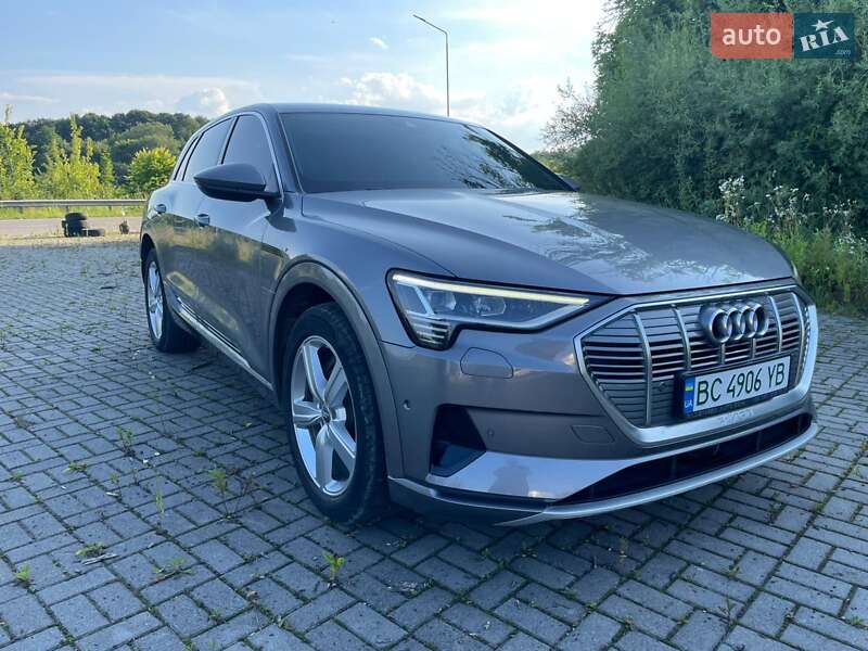 Audi e-tron 2019