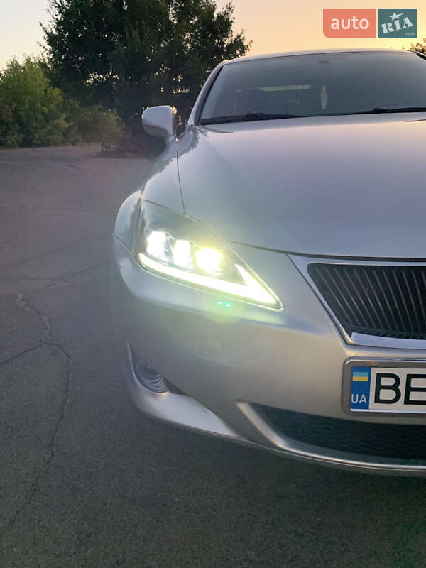 Lexus IS 2007