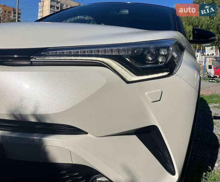 Toyota C-HR 2017