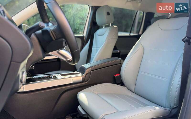 Mercedes-Benz EQB 2024