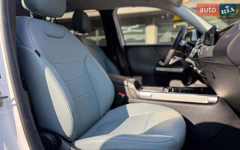 Mercedes-Benz EQB 2024